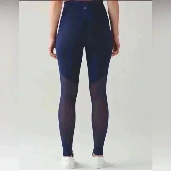 lululemon athletica Pants - Lululemon Hot Like Agni Pant size 6
